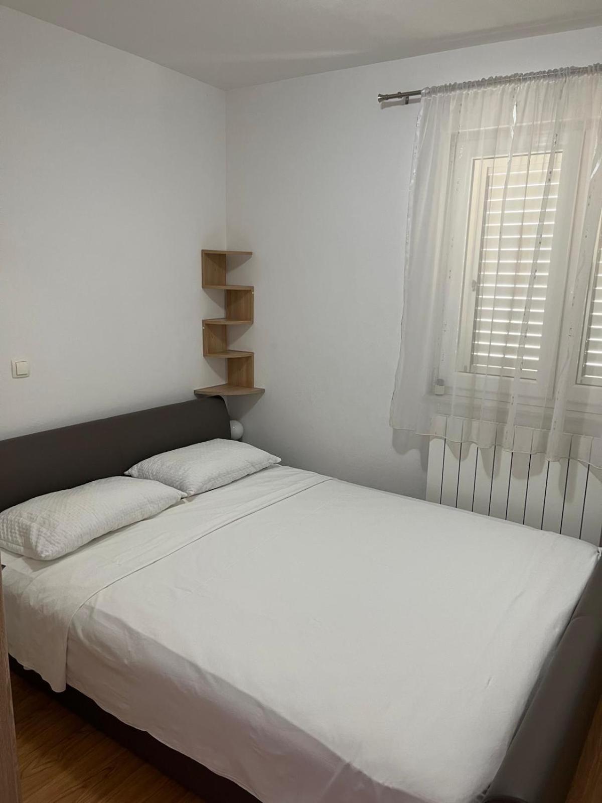 Apartments Vido Vodice Ngoại thất bức ảnh