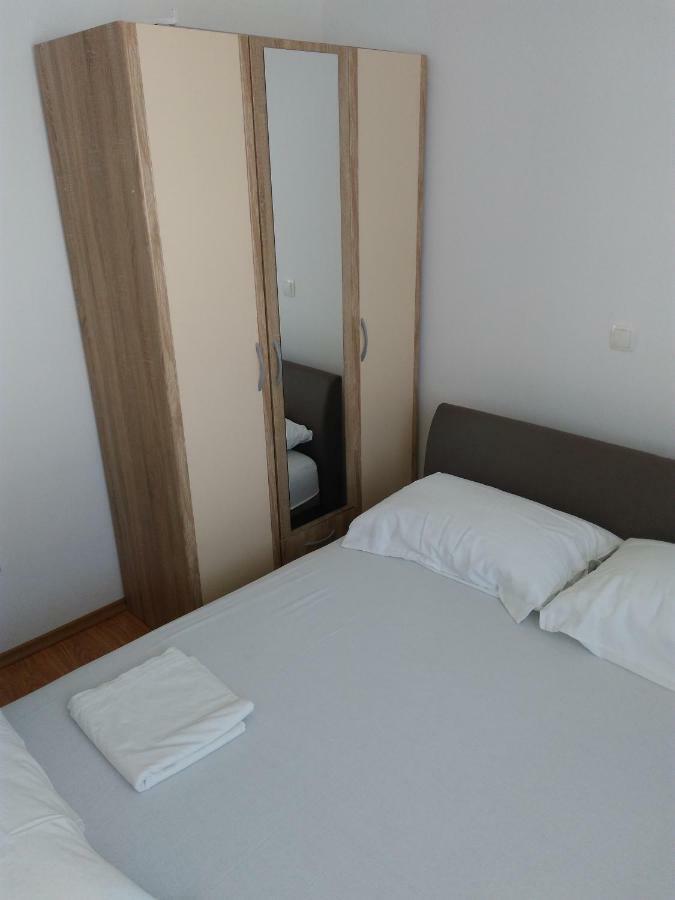 Apartments Vido Vodice Ngoại thất bức ảnh